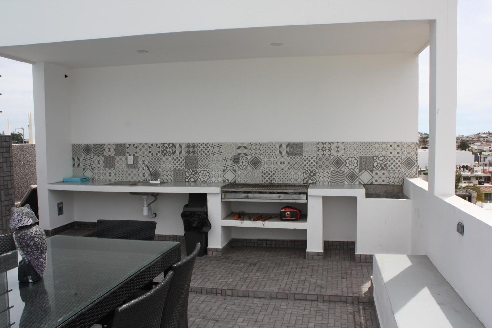 2Br/2Ba Condo 1 Block To Ocean! - Unit 3 Масатлан Екстериор снимка
