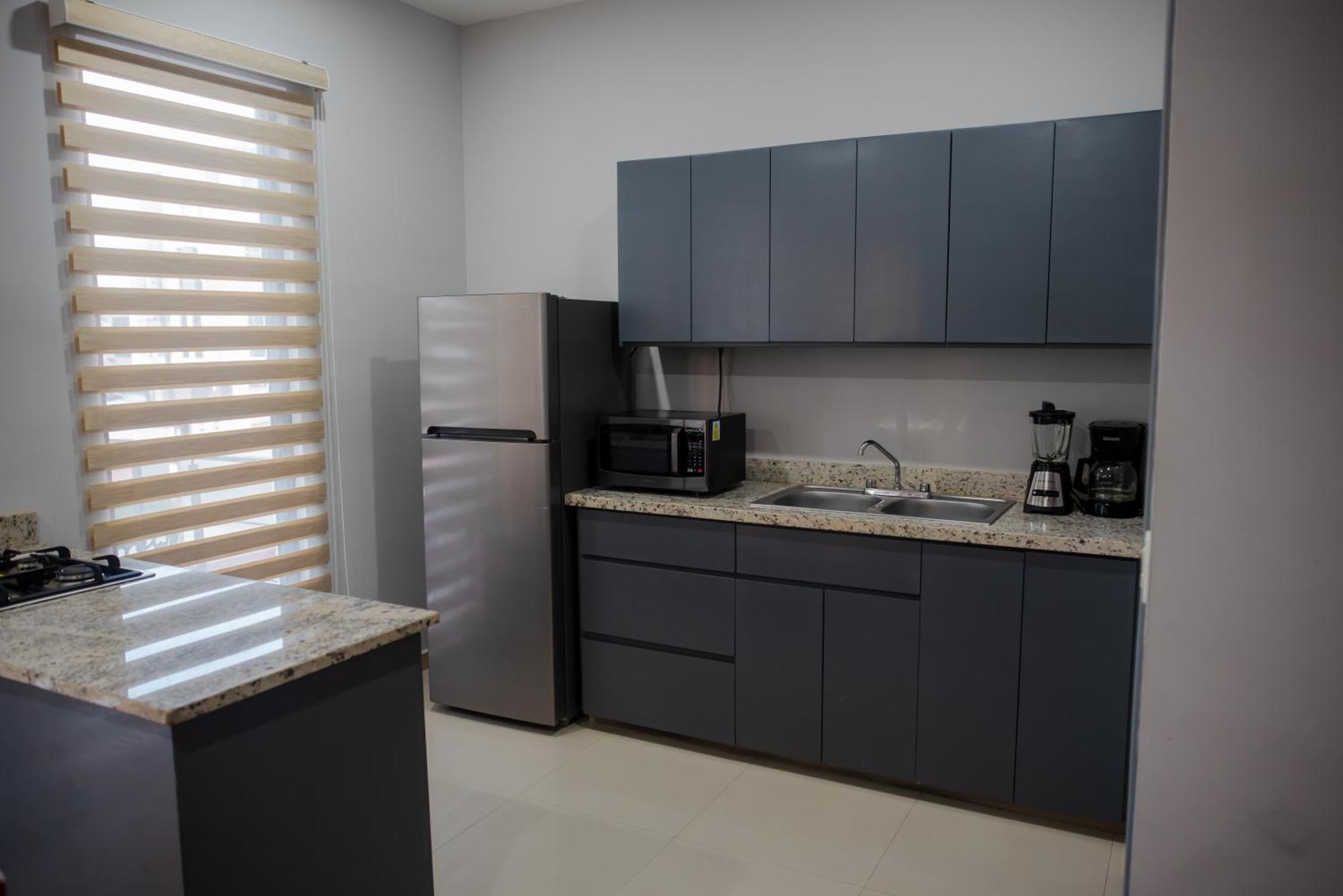 2Br/2Ba Condo 1 Block To Ocean! - Unit 3 Масатлан Екстериор снимка